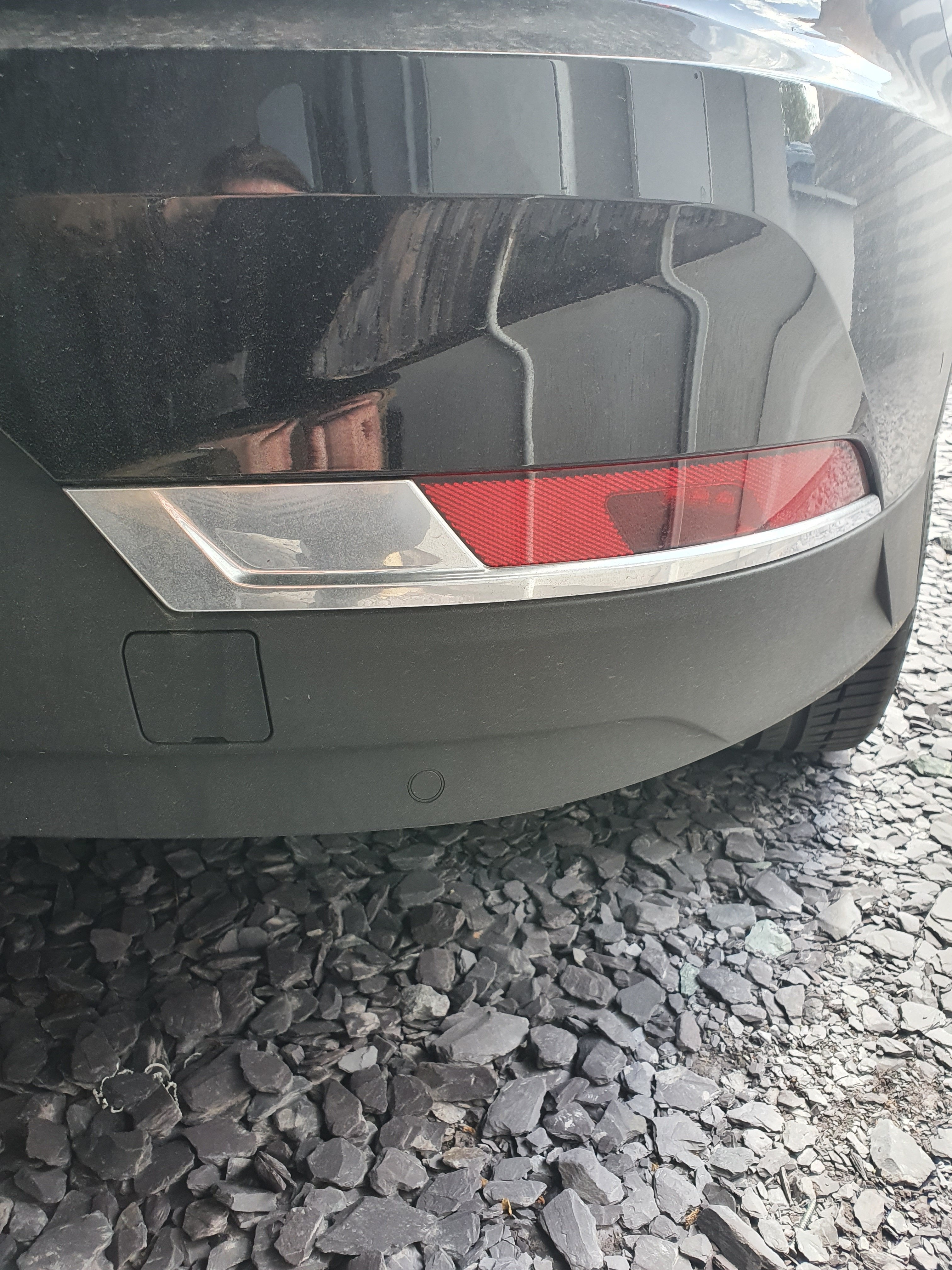 Rear Chrome Bumper Clips - removal